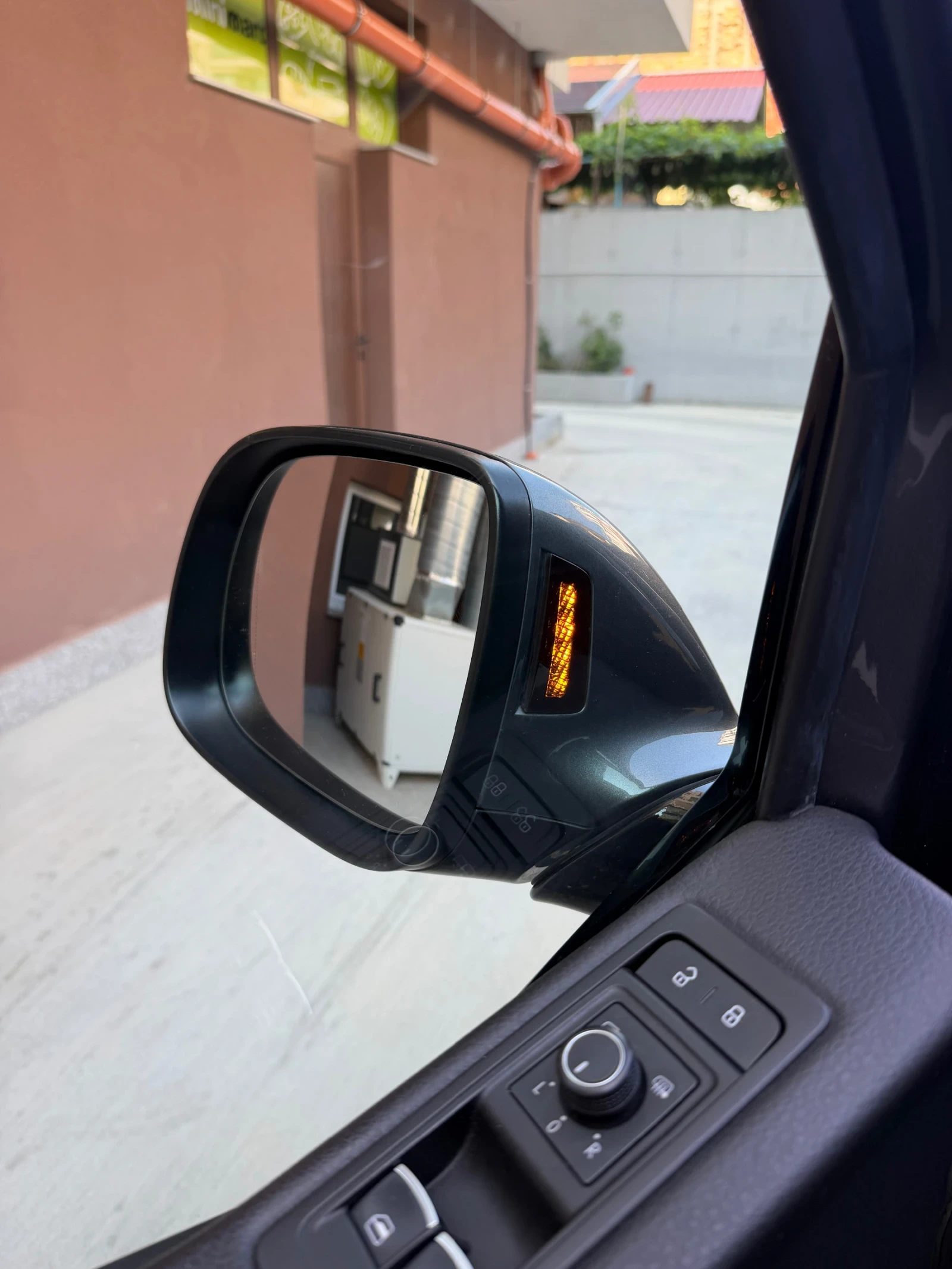 VW Multivan T6, снимка 7 - Бусове и автобуси - 55672785