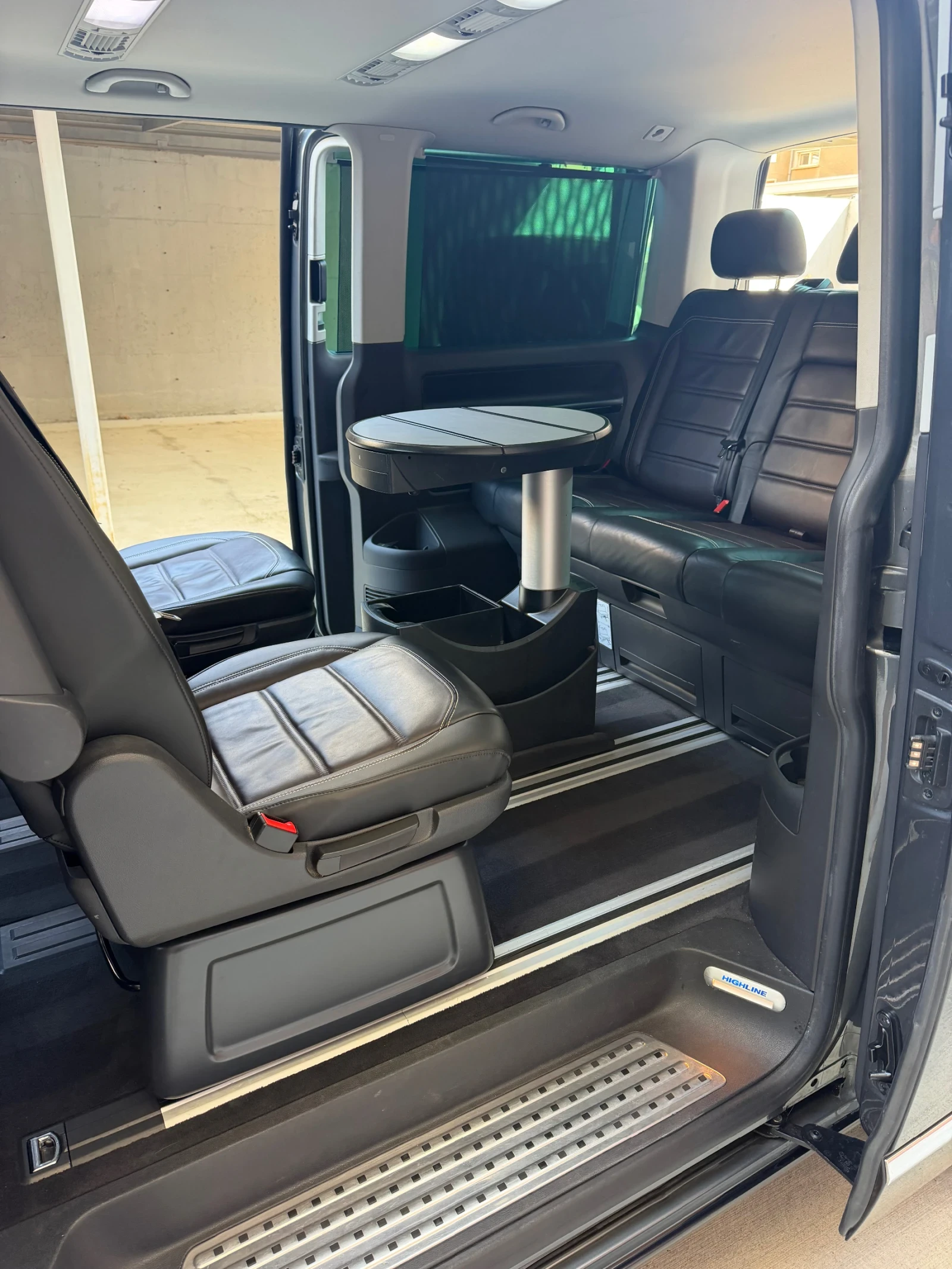 VW Multivan T6, снимка 14 - Бусове и автобуси - 55672785
