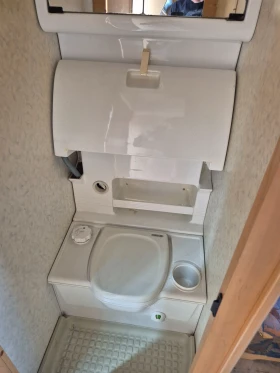 Каравана Hobby 4 МЕСТА WC БАНЯ ФОРСЕЛТ , снимка 13