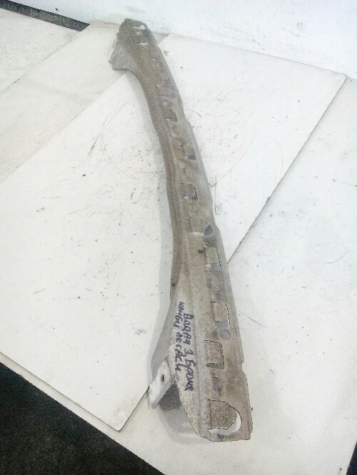 Водач задна броня Субару Легаси