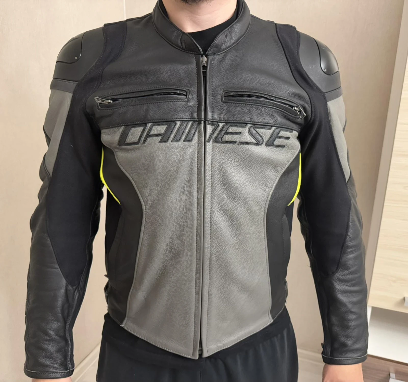 ����� ���� ��� DAINESE | Mobile.bg � ����������� 14