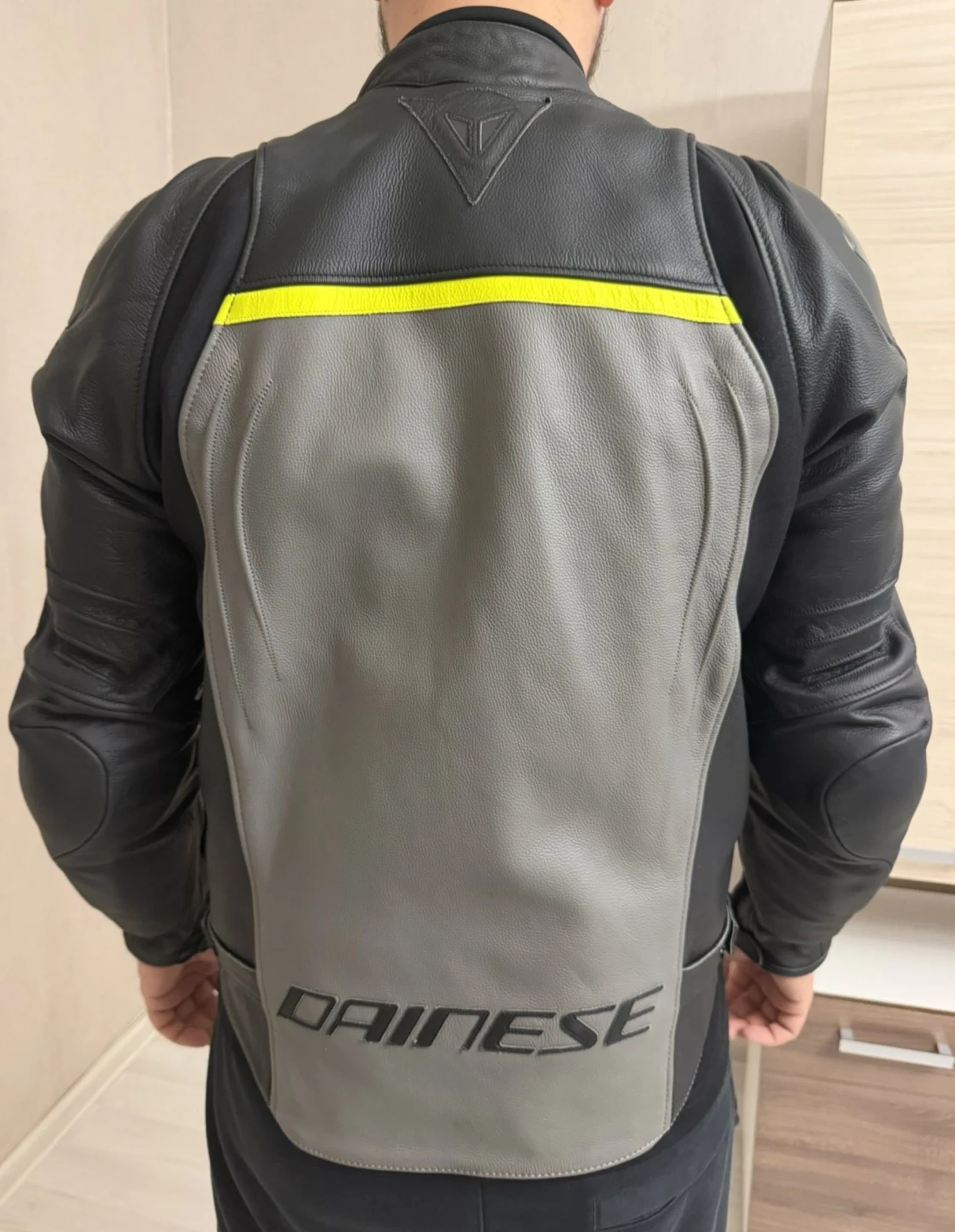 ����� ���� ��� DAINESE | Mobile.bg � ����������� 13