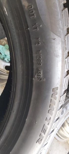 Гуми Зимни 275/40R19, снимка 8