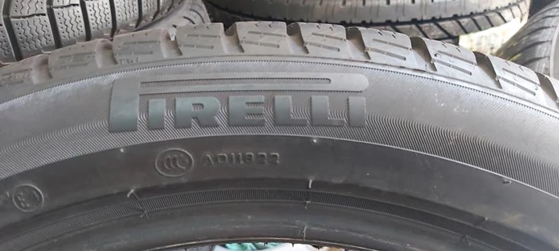 Гуми Зимни 275/40R19, снимка 5 - Гуми и джанти - 33539382