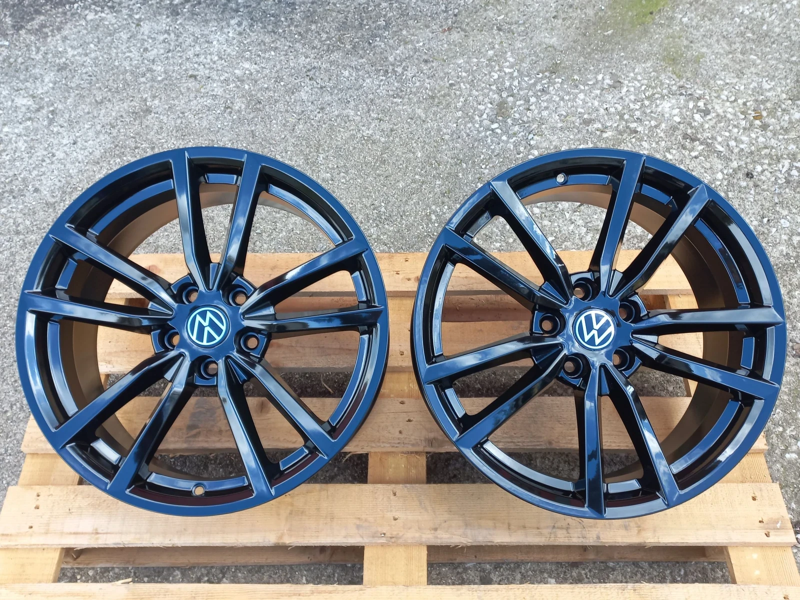 Джанти за VW, снимка 2 - Гуми и джанти - 54141887