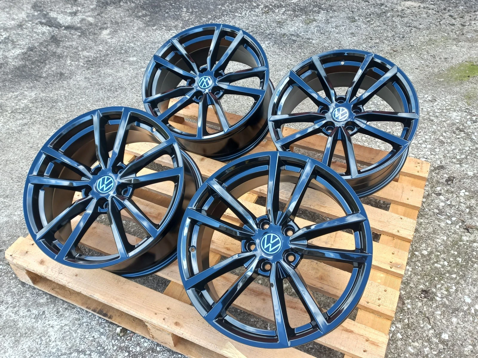 Джанти за VW, снимка 4 - Гуми и джанти - 54141887