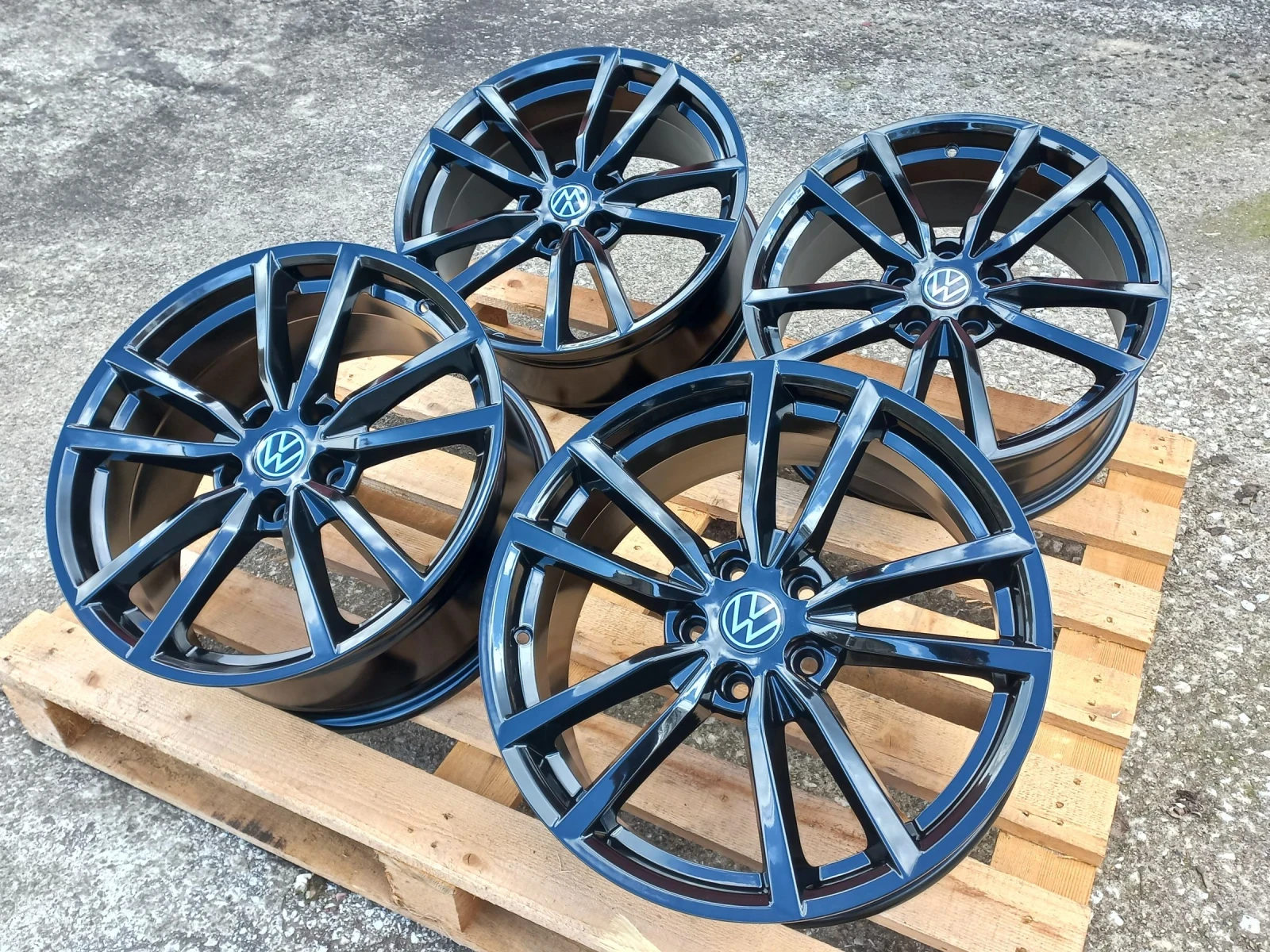 Джанти за VW, снимка 12 - Гуми и джанти - 54141887