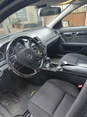 Mercedes-Benz C 180, снимка 3