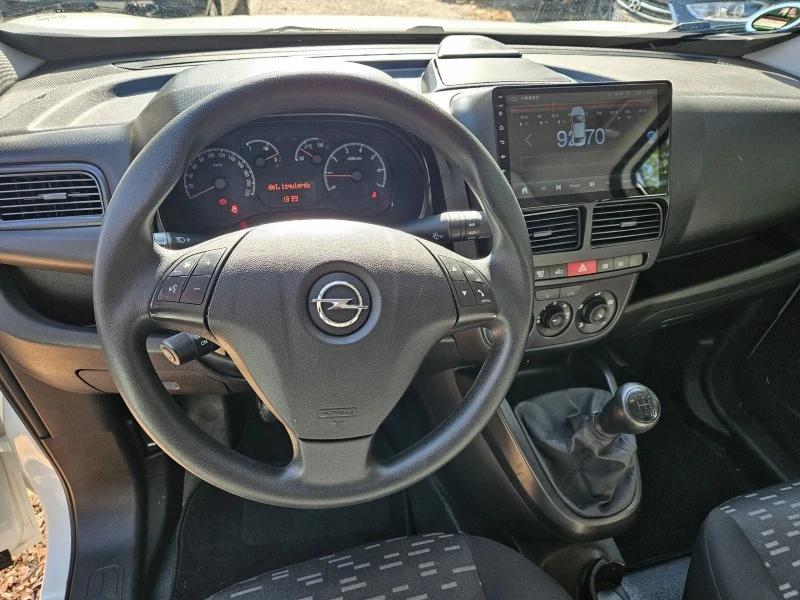 Opel Combo 1.3 CDTI EURO6, снимка 10 - Автомобили и джипове - 42703437