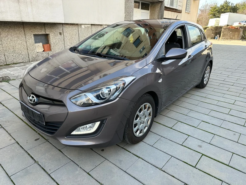 Hyundai I30 1.6 КЛИМАТРОНИК, снимка 2 - Автомобили и джипове - 48339518