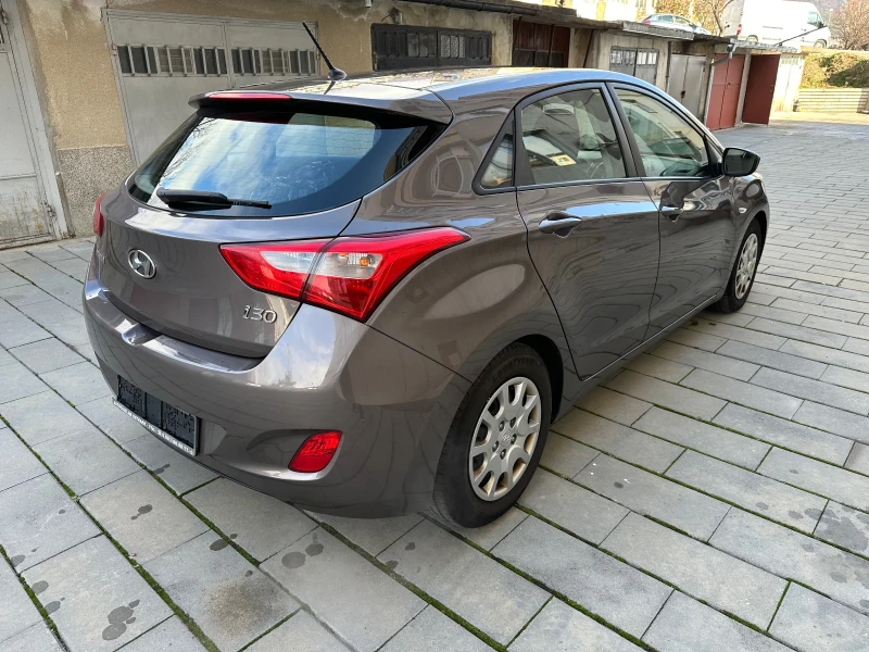 Hyundai I30 1.6 КЛИМАТРОНИК, снимка 5 - Автомобили и джипове - 48339518