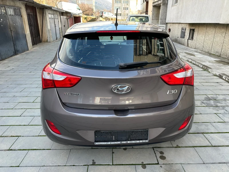 Hyundai I30 1.6 КЛИМАТРОНИК, снимка 8 - Автомобили и джипове - 48339518