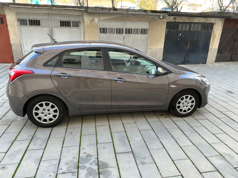 Hyundai I30 1.6 КЛИМАТРОНИК, снимка 6 - Автомобили и джипове - 48339518