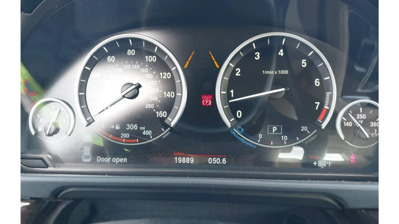 BMW 535 I Facelift RWD 360* HUD, снимка 10 - Автомобили и джипове - 48678183