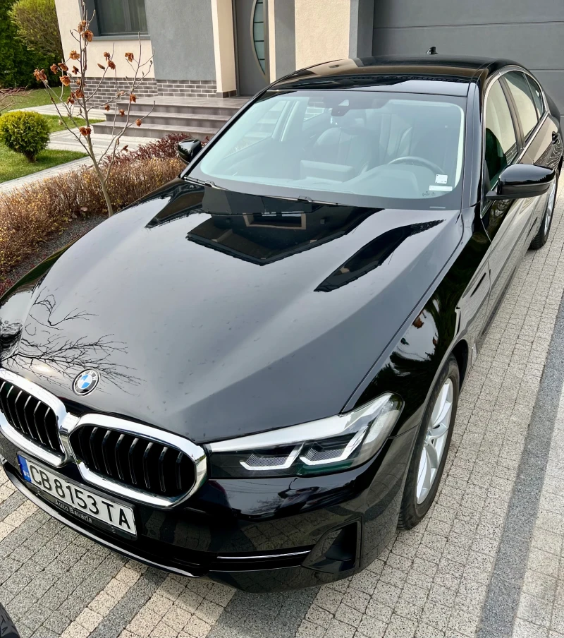 BMW 520 xDrive | Гаранция | 24, 400 км, снимка 2 - Автомобили и джипове - 49611244