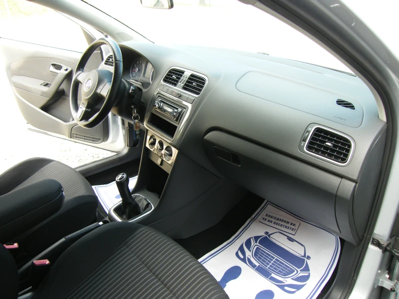 VW Polo 1.4i GAZ инжекцион, снимка 16 - Автомобили и джипове - 52129288