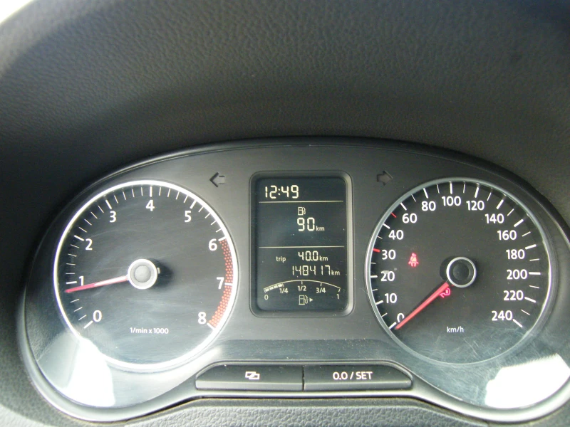 VW Polo 1.4i GAZ инжекцион, снимка 9 - Автомобили и джипове - 52129288