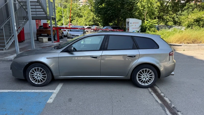 Alfa Romeo 159 sportwagon 1.9JTD/150кс/NAVI, снимка 8 - Автомобили и джипове - 52185254