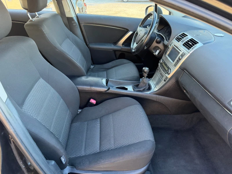 Toyota Avensis 1.8 VALVEMATIC* FACELIFT, снимка 6 - Автомобили и джипове - 53082559