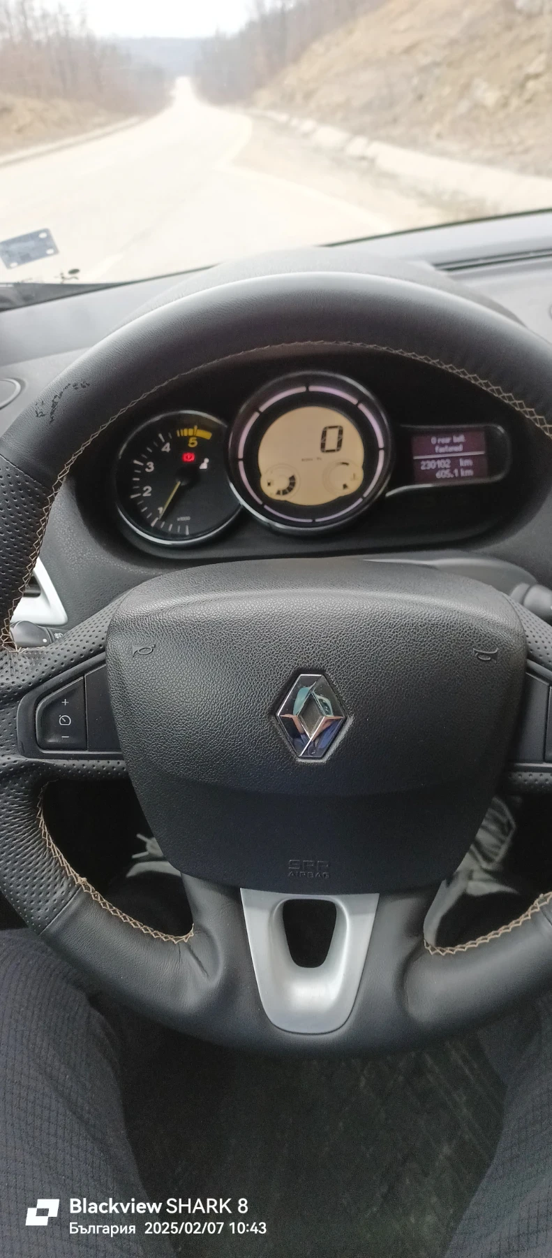 Renault Megane, снимка 12 - Автомобили и джипове - 49005693