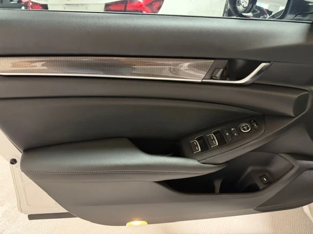 Honda Accord Sport | CARFAX | БЕЗ ИНЦИДЕНТИ, снимка 14 - Автомобили и джипове - 56076158