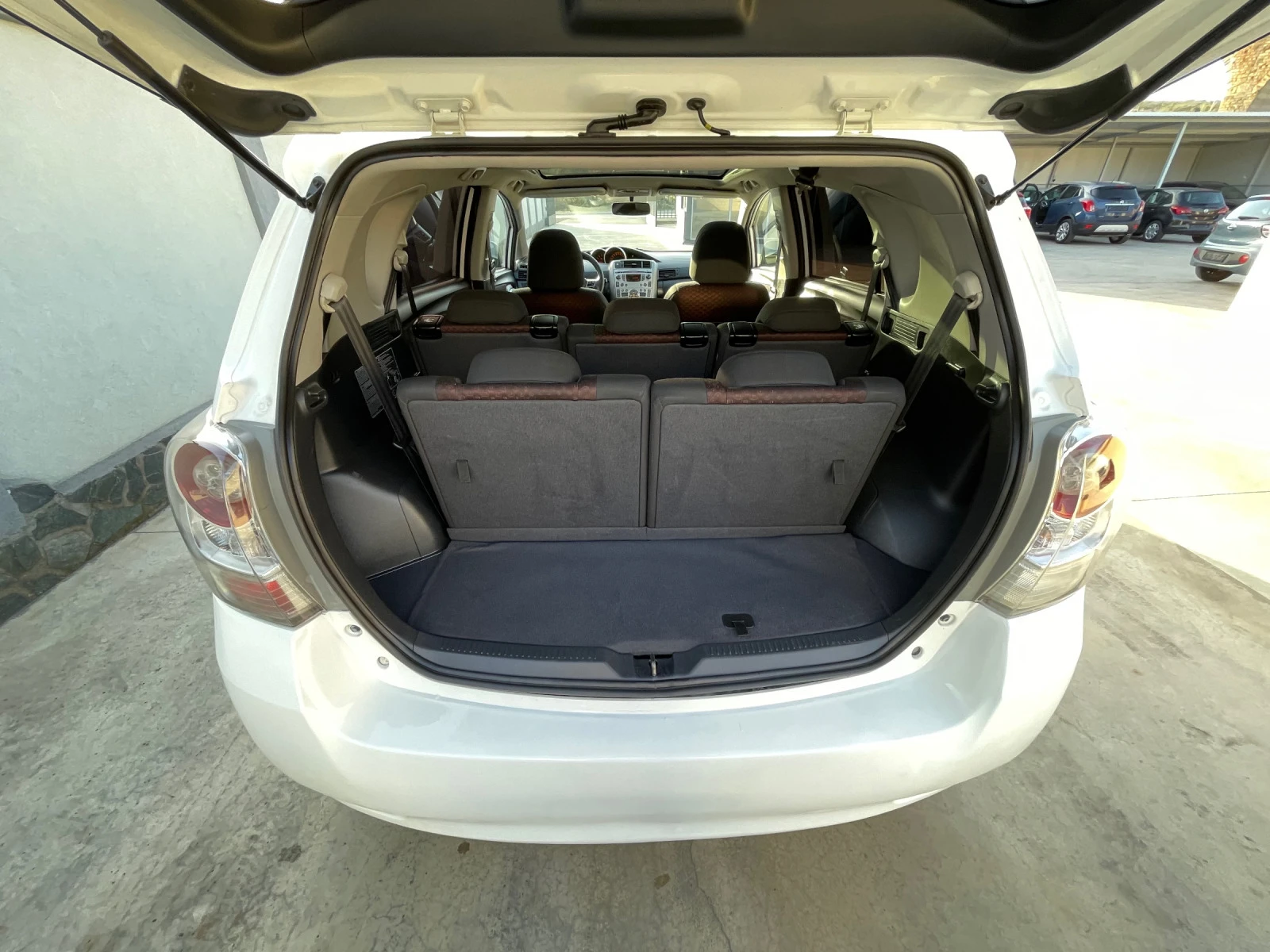Toyota Verso 2.0 d4d | Mobile.bg — изображение 14