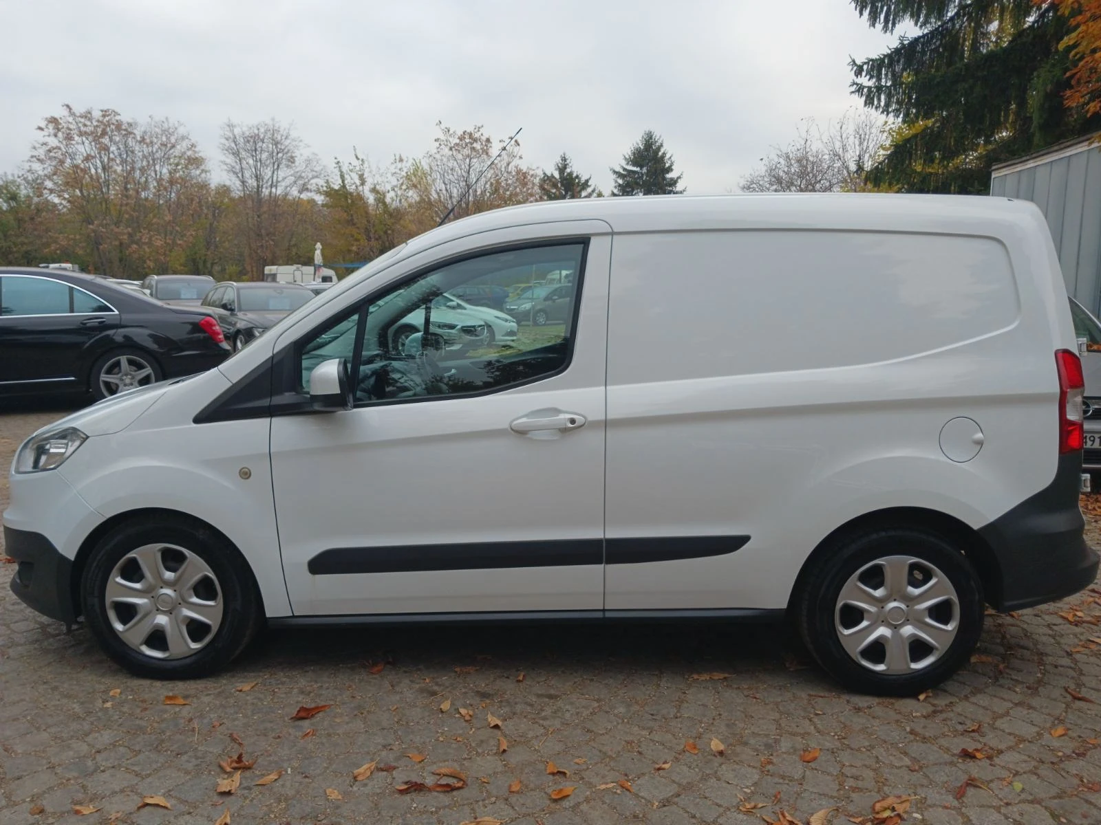 Ford Courier 1.5 TDCI Trend - изображение 7