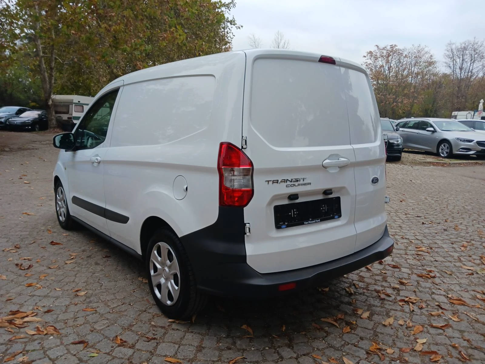 Ford Courier 1.5 TDCI Trend - изображение 6