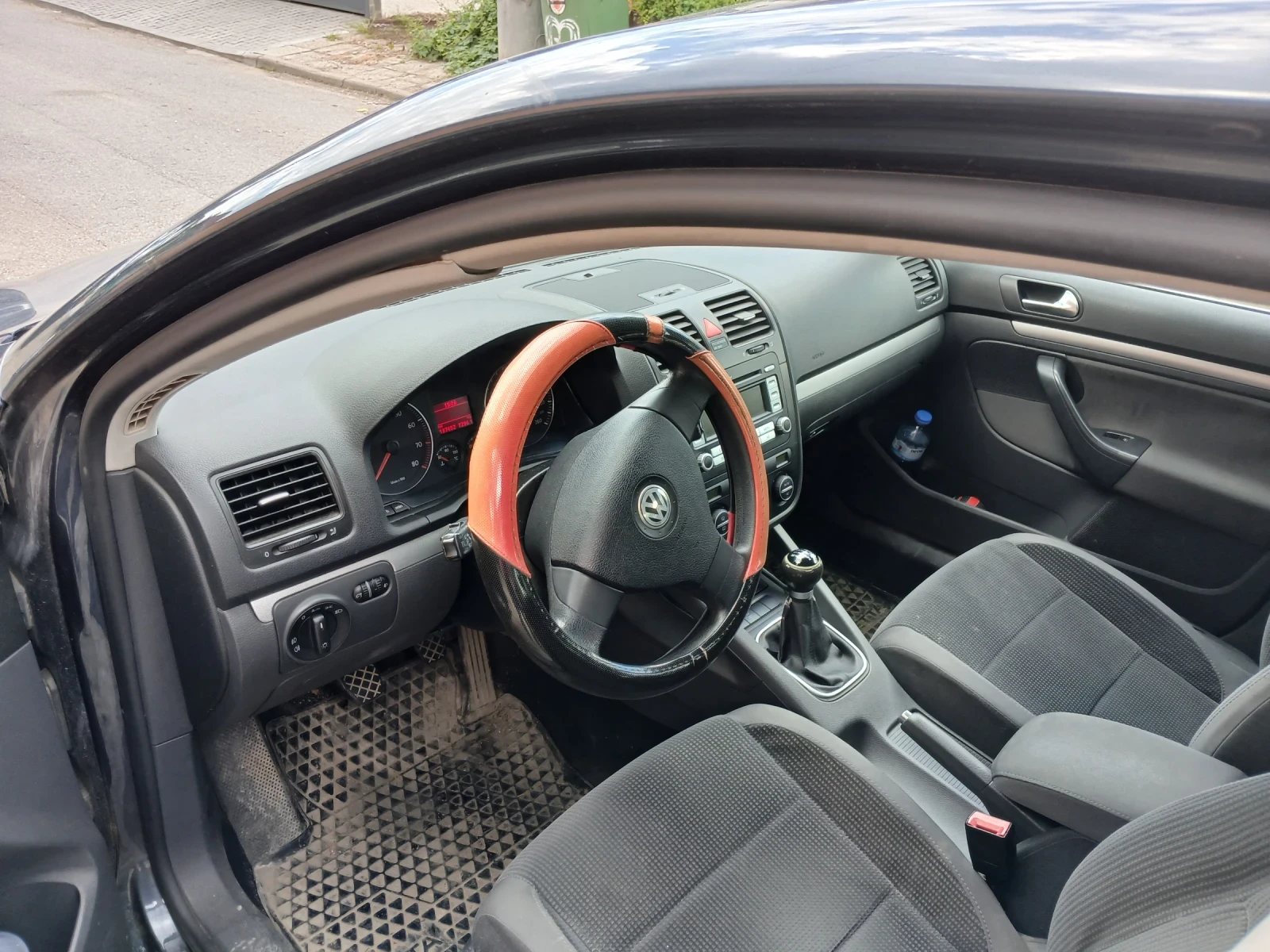 VW Jetta  - изображение 4