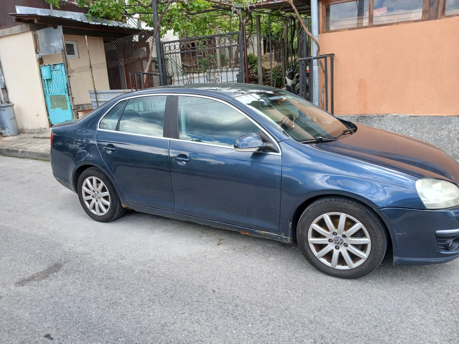 VW Jetta  - изображение 2