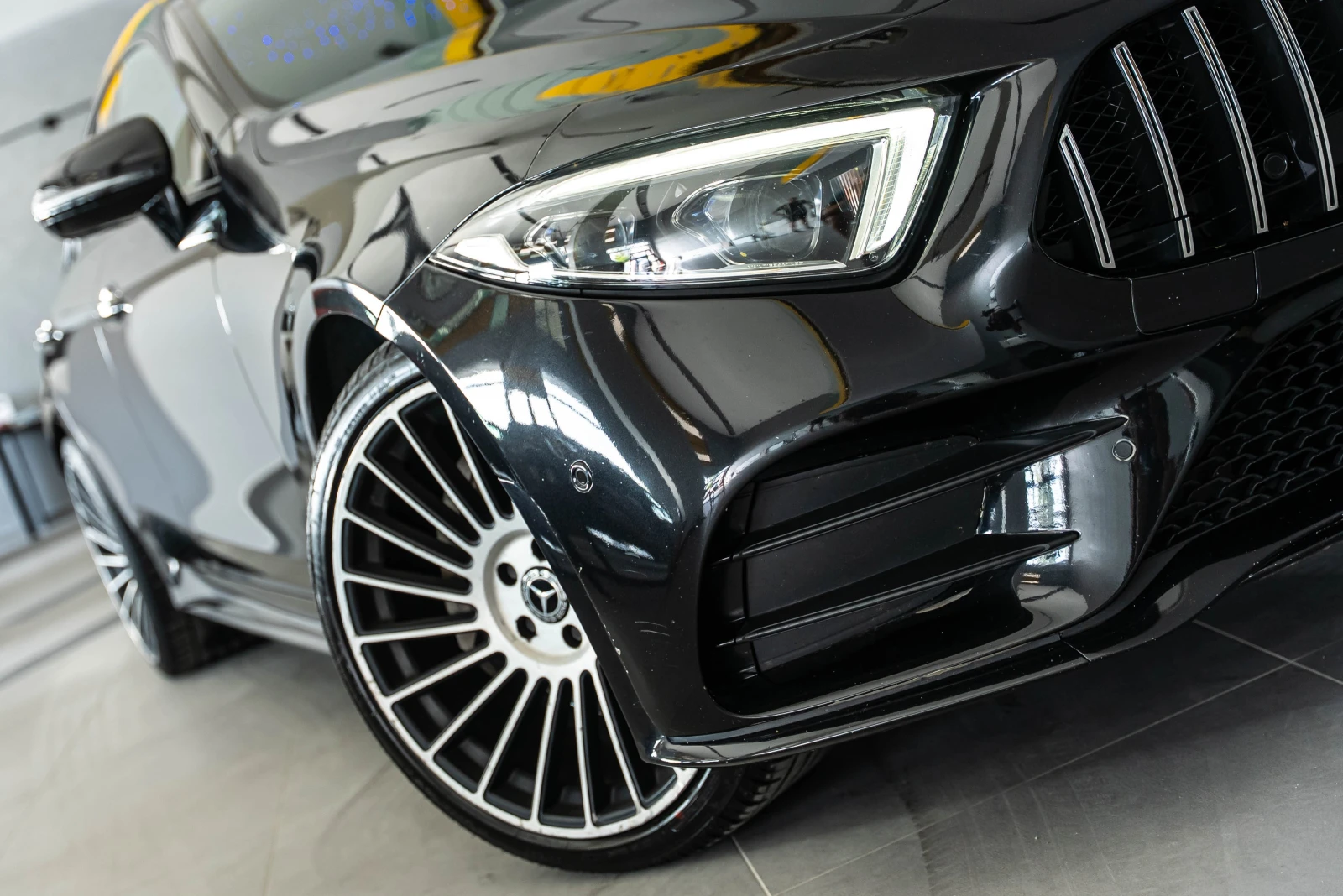 Mercedes-Benz CLS 350 4matic - изображение 2