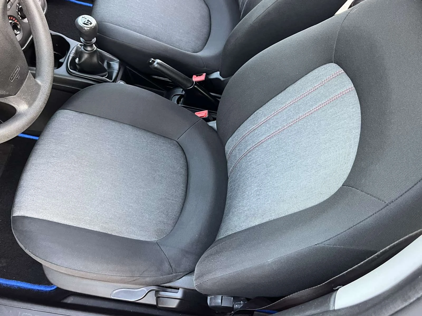 Fiat Punto 115 000км 1.3I EURO 5B КЛИМАТИК - изображение 9