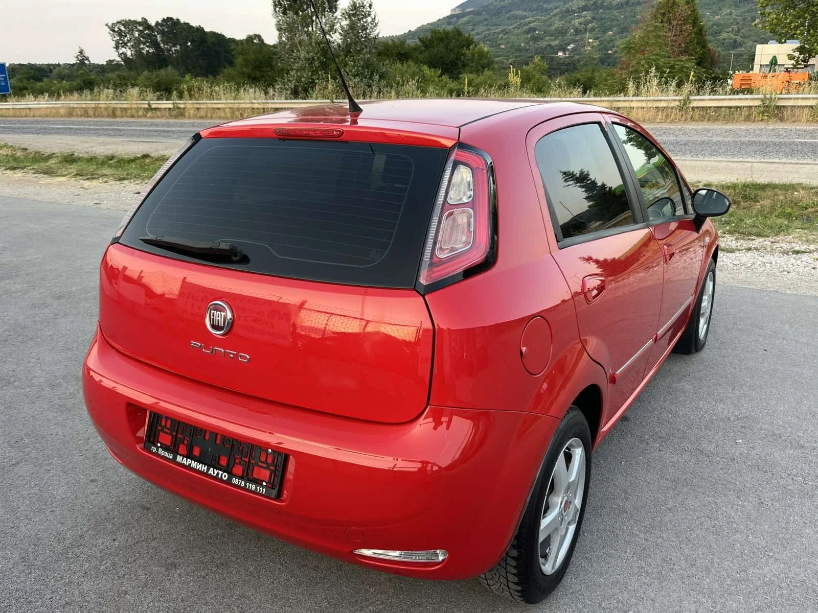 Fiat Punto 115 000км 1.3I EURO 5B КЛИМАТИК - изображение 4