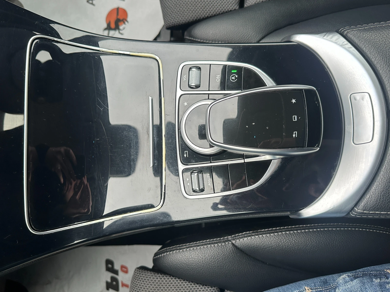 Mercedes-Benz E 220 Bluetec, снимка 11 - Автомобили и джипове - 53746531