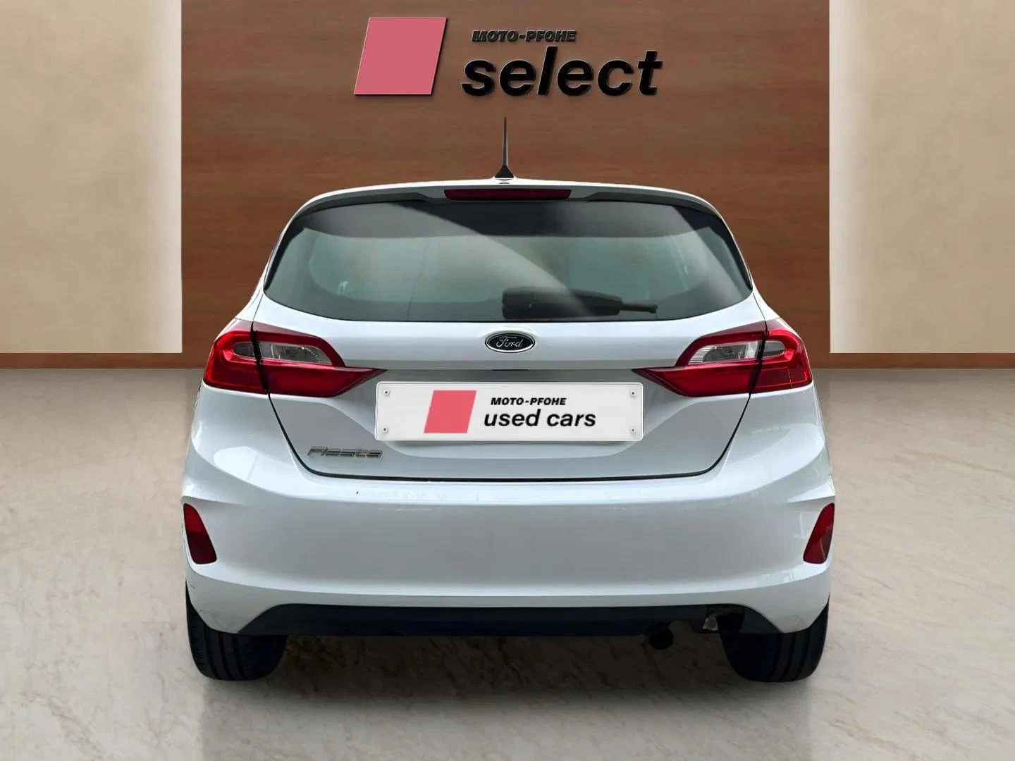 Ford Fiesta 1.1L, снимка 8 - Автомобили и джипове - 54108415