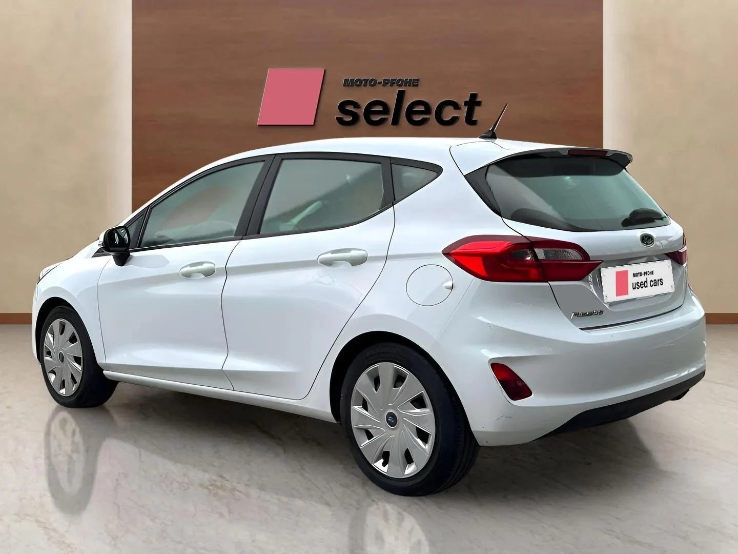 Ford Fiesta 1.1L, снимка 6 - Автомобили и джипове - 54108415