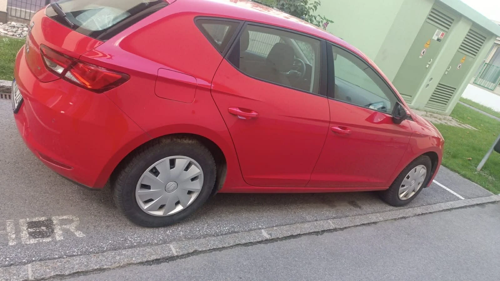 Seat Leon 1.2i, снимка 5 - Автомобили и джипове - 54449728