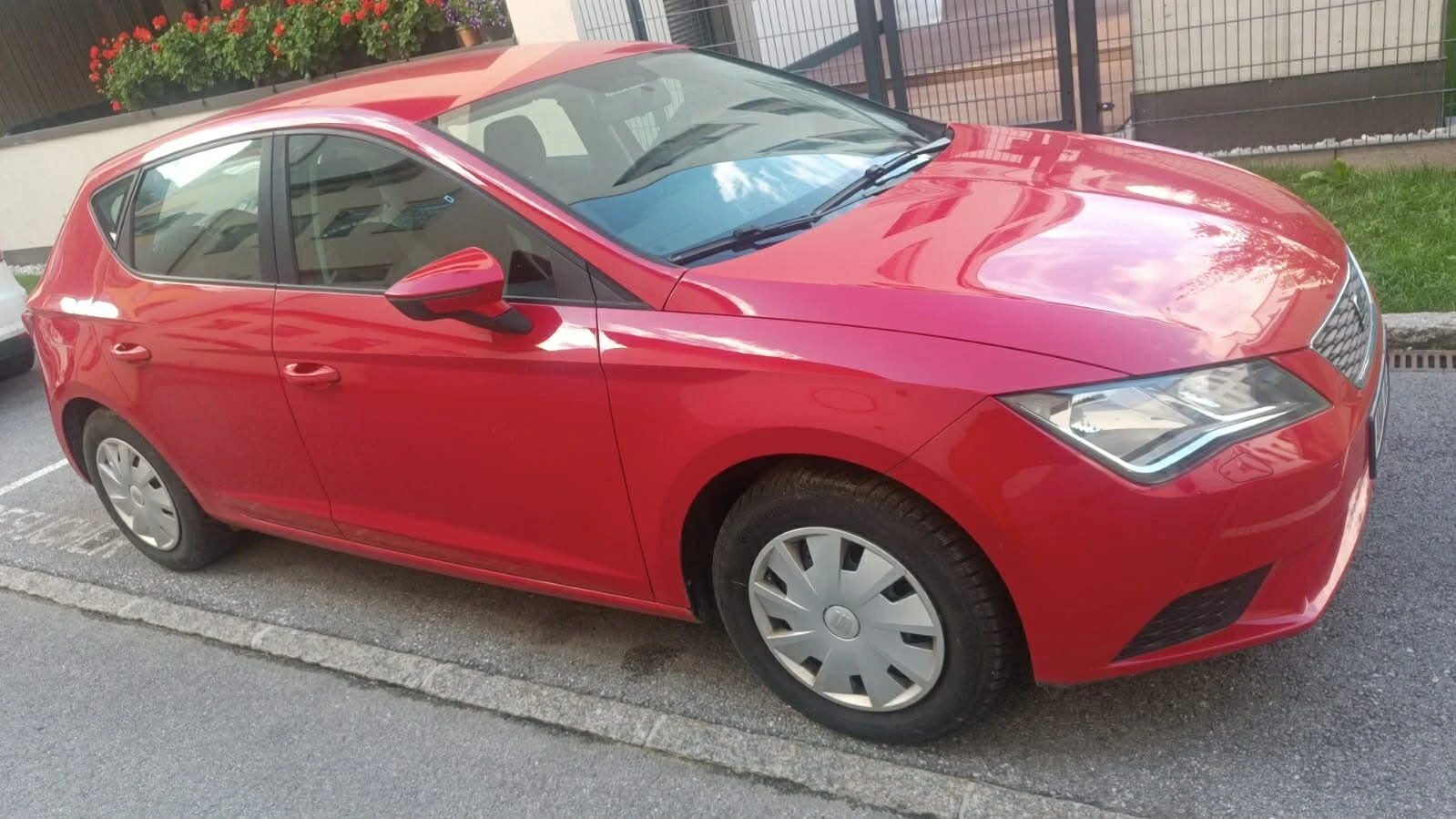 Seat Leon 1.2i, снимка 3 - Автомобили и джипове - 54449728