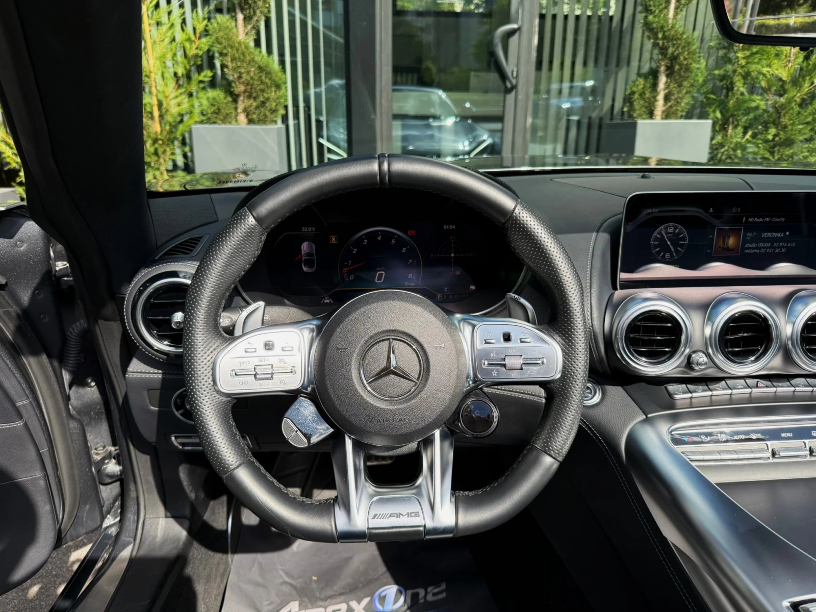 Mercedes-Benz AMG GT ROADSTER, снимка 10 - Автомобили и джипове - 54414021