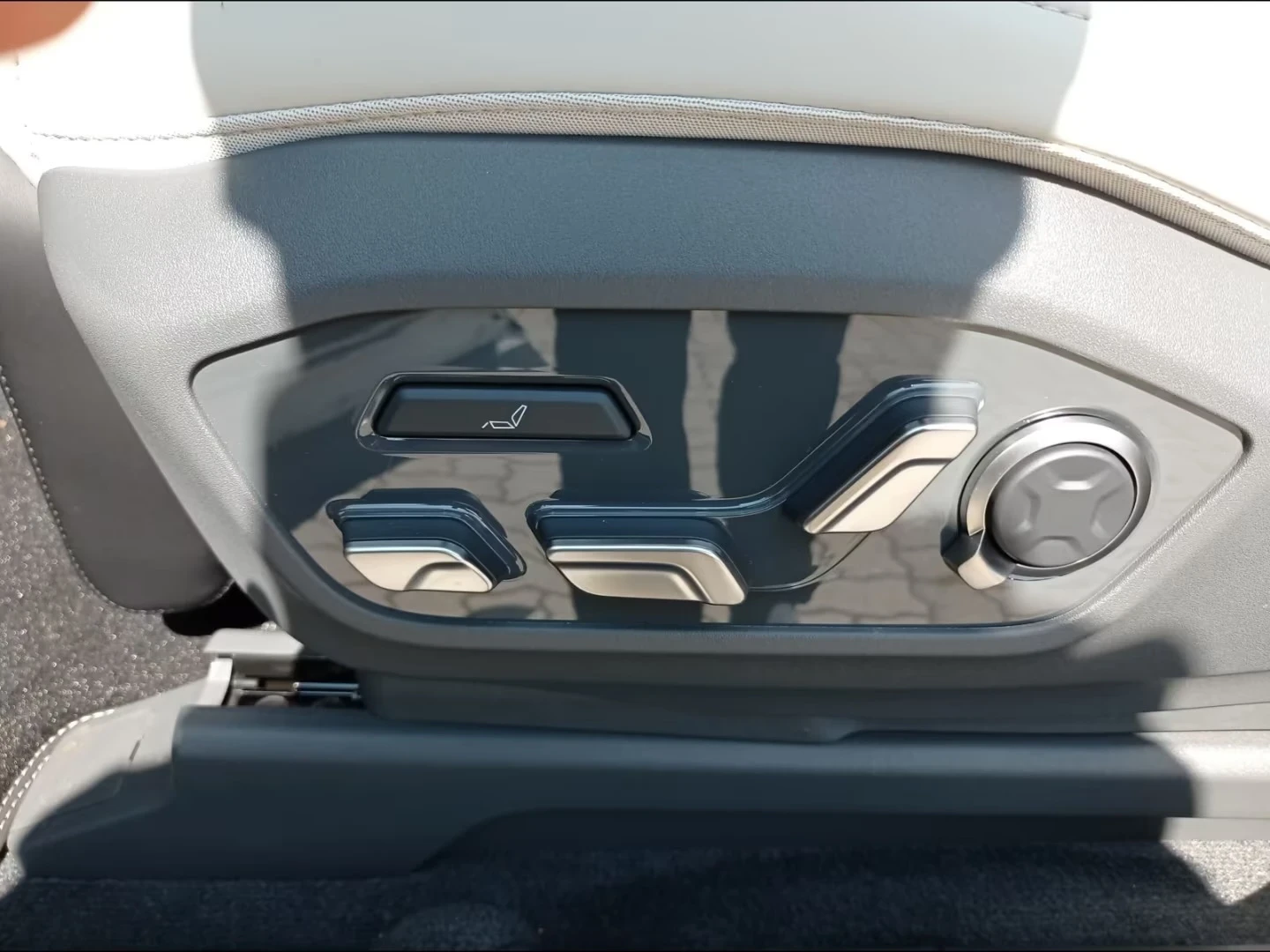 Kia EV9 GT-LINE 6s Launch Edition Relaxation (Capt Seats)  | Mobile.bg � ����������� 14