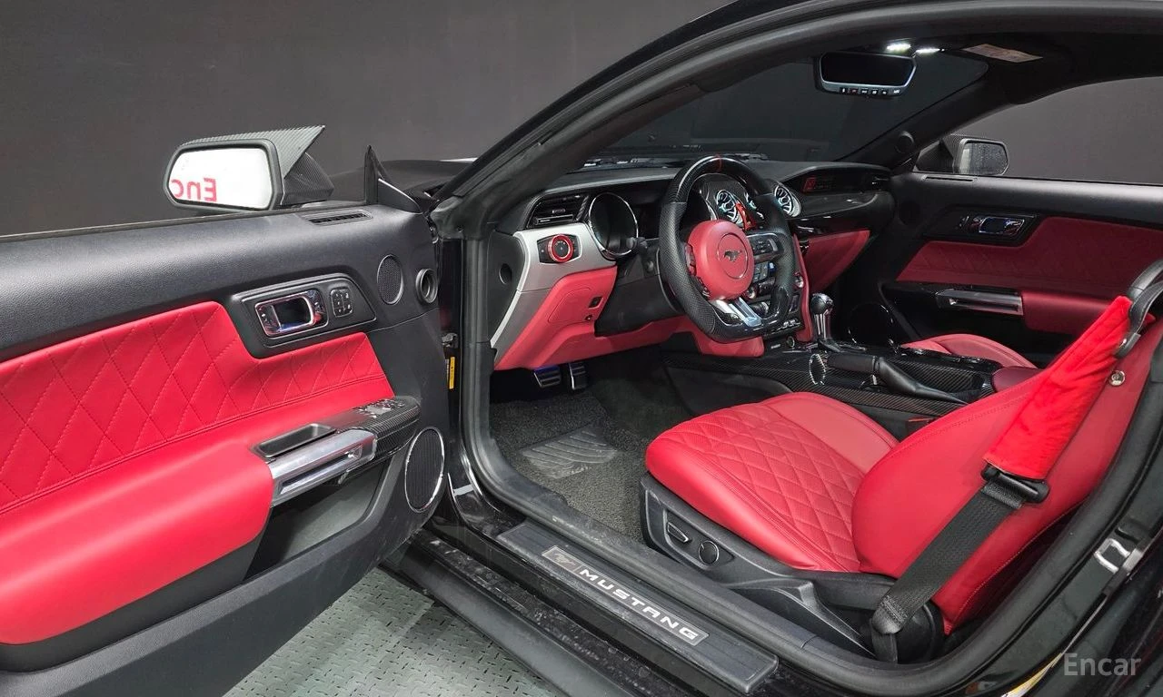 Ford Mustang GT* 5.0* V8* ПОДГРЕВ* ОБДУХВАНЕ* КАМЕРА* КЕЙЛЕС* , снимка 5 - Автомобили и джипове - 54632026