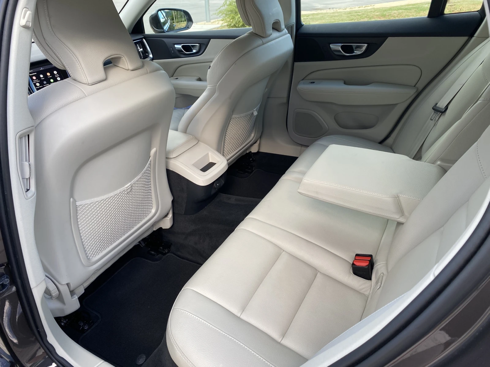 Volvo V60 B4 , снимка 12 - Автомобили и джипове - 54803663