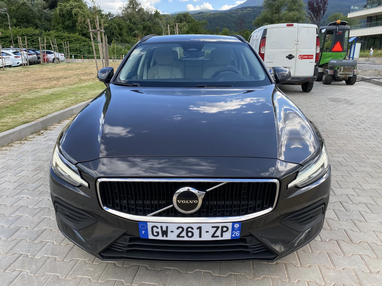 Volvo V60 B4 , снимка 2 - Автомобили и джипове - 54803663
