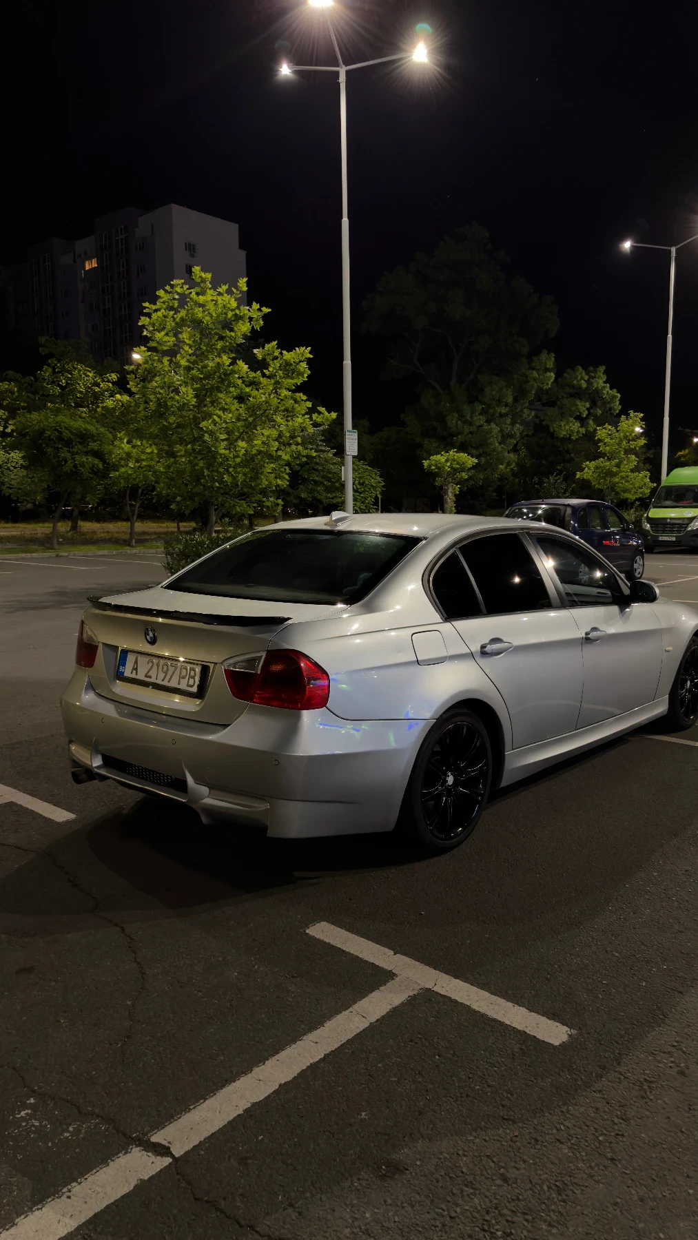 BMW 320, снимка 5 - Автомобили и джипове - 54897349