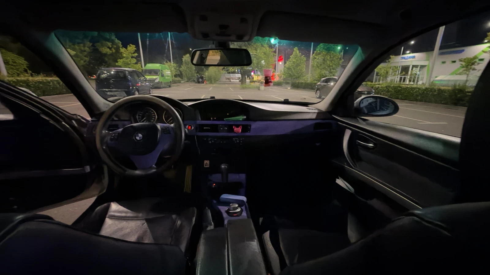 BMW 320, снимка 7 - Автомобили и джипове - 54897349