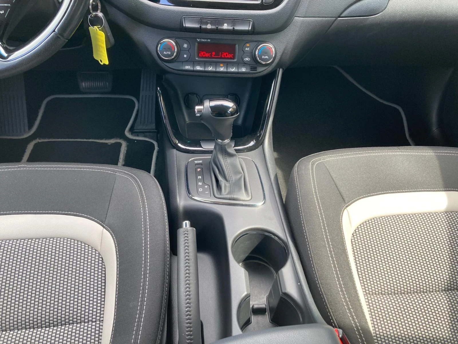 Kia Ceed 1.6iбензин;АВТОМАТИК;НАВИГАЦИЯ., снимка 12 - Автомобили и джипове - 54918670