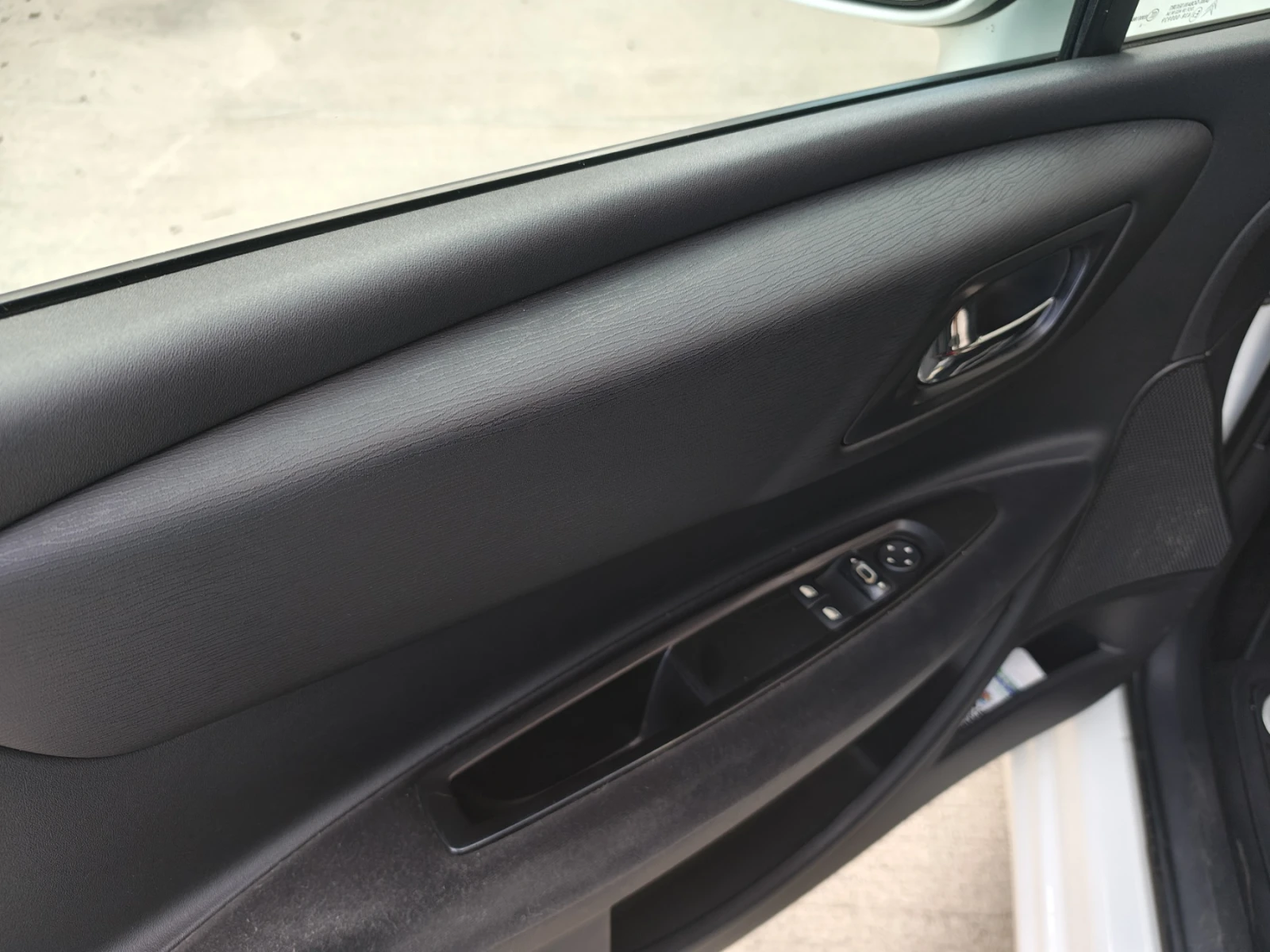 Citroen C4, снимка 8 - Автомобили и джипове - 55497255
