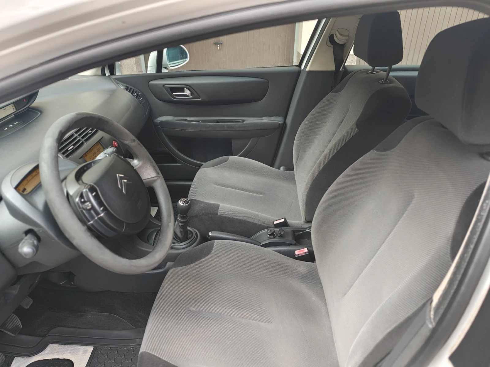 Citroen C4, снимка 9 - Автомобили и джипове - 55497255