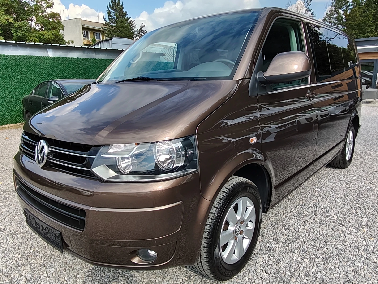 VW Multivan 188 хил.км !!! Нов внос ШВЕЙЦАРИЯ !!!, снимка 2 - Автомобили и джипове - 55615099