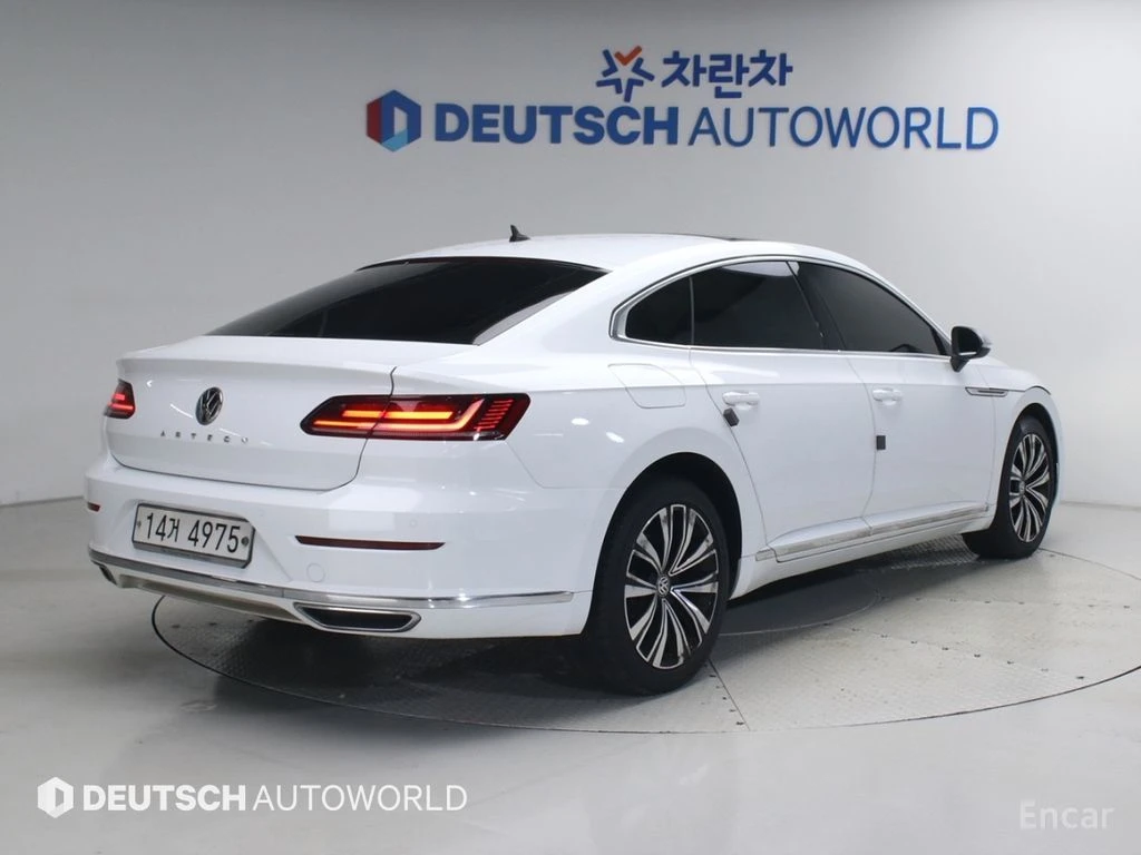 VW Arteon 2.0TDI| DIGITAL| КАМЕРА| DIST| ОБДУХ| ПАМЕТ, снимка 2 - Автомобили и джипове - 55887392